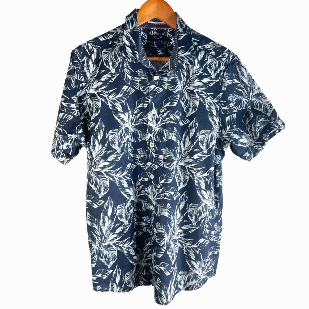 Ted Baker London 100% Cotton Blue & White Short Sleeve Shirt in Ted Baker Size 4